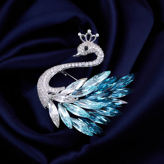 Cigno Brooch (Brilliant Zircons)