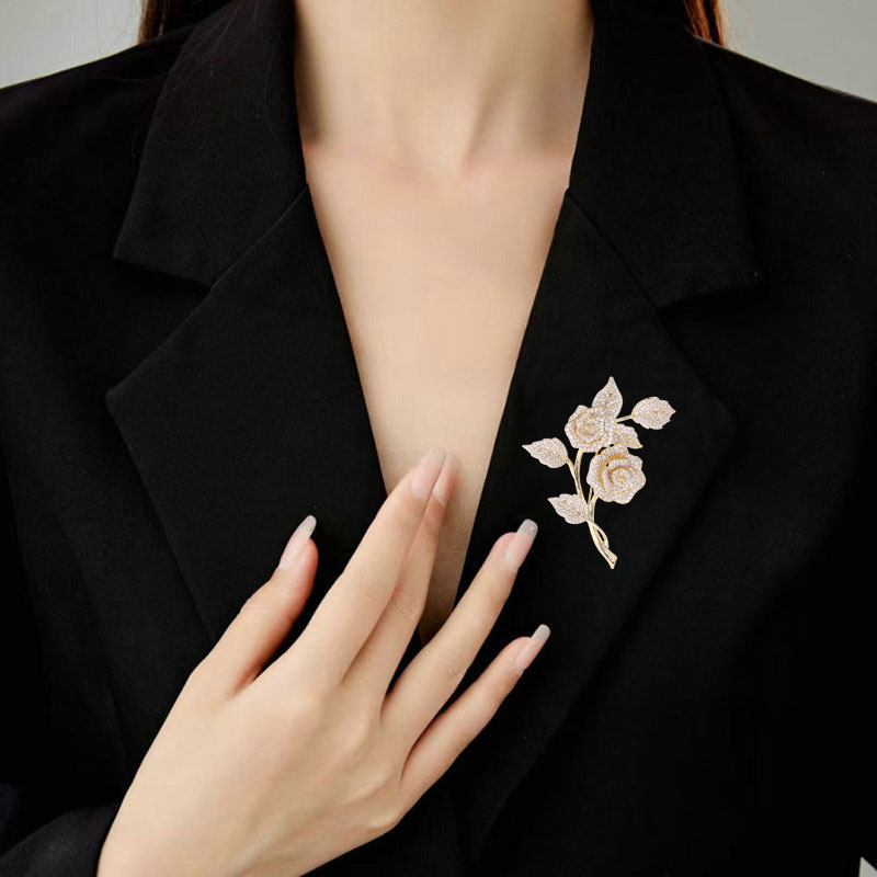 LeRose Brooch (Zircons)