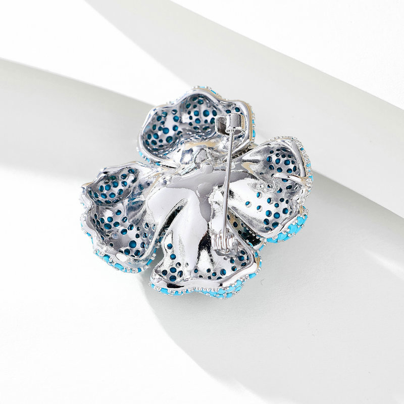Turchese Brooch (Zircons)