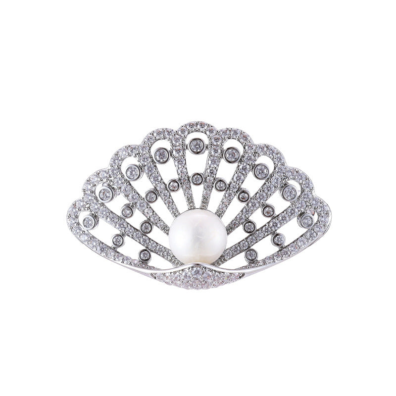 Conchiglia Brooch (Freshwater Pearl)