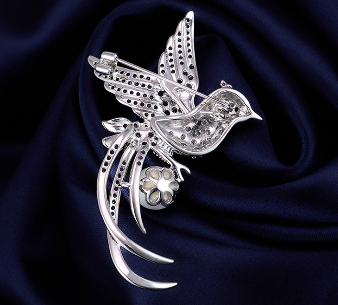 Fenice Brooch (Pearl & Zircon)