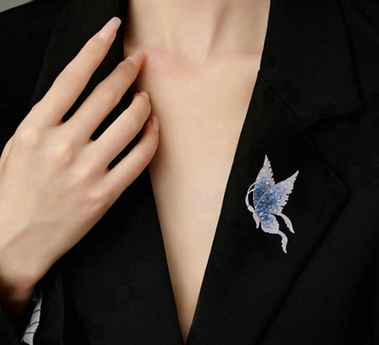 Vanessa Brooch (Crystal Zircon)