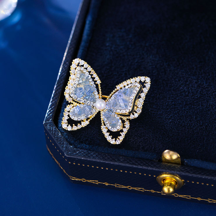 Farfallina Brooch (Blue Crystal)